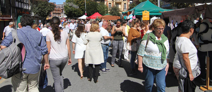 El comercio, la artesana y la gastronoma se echan a la calle