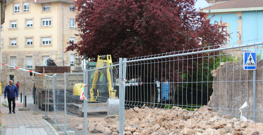 Comienza la construccin de un vial de doble sentido entre la calle San Roque y la Fuente de La Aurora