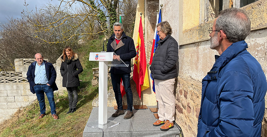 Comienzan las obras de rehabilitacin de las antiguas escuelas y de la casa del maestro de Fontibre
