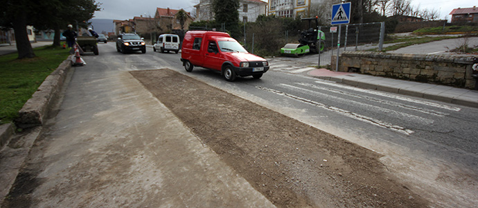 Comienza la reparacin de los socavones de la Avenida Castilla