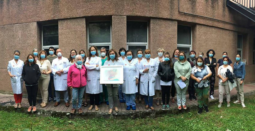 Las compaeras del Centro de Salud Campoo se despiden de la doctora Ainhoa Fernndez