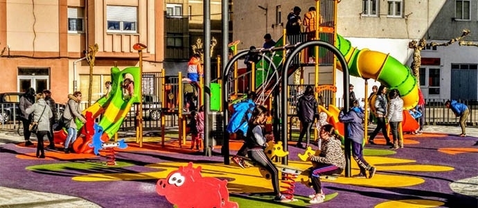 La Consejera de Deporte dota de una zona deportiva y de juegos a la localidad de Celada Marlantes