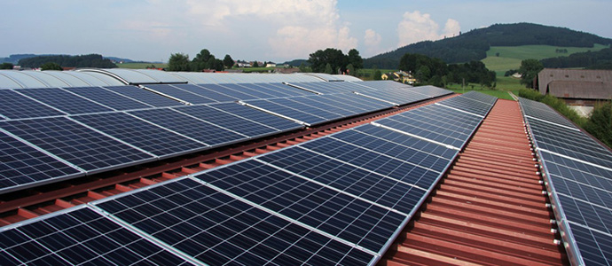 La Consejera de Industria subvenciona 123 actuaciones de energa renovables y eficiencia energtica