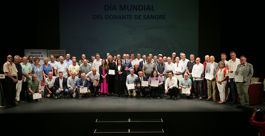 La Consejera de Sanidad recibe el 'Mrito Nacional a la Donacin Altruista de Sangre 2023'