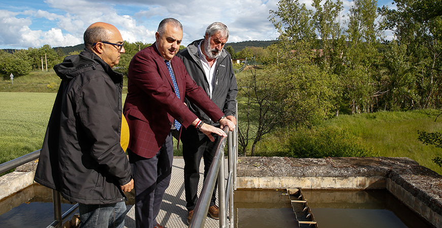 El consejero de Fomento anuncia inversiones por m�s de 700.000 euros para mejorar el abastecimiento de agua en Valderredible