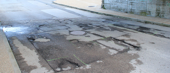 El Consistorio bachear numerosos viales del municipio
