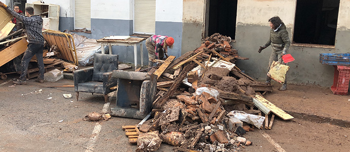 Continan los trabajos para restablecer los servicios bsicos en las zonas afectadas por las inundaciones 