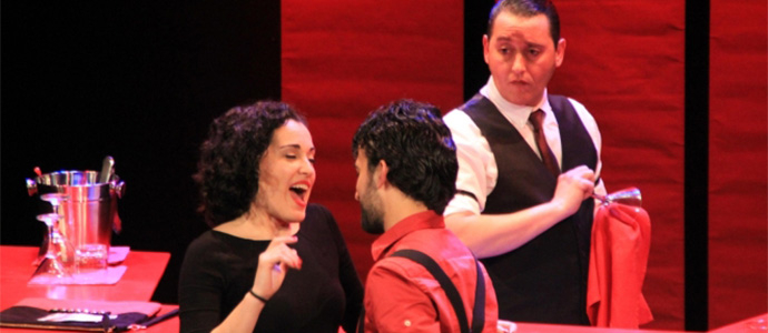 Corocotta le echa teatro al otoo