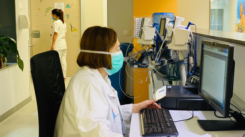 El coronavirus mantiene en Cantabria a 68 personas hospitalizadas, ocho de ellas en la UCI