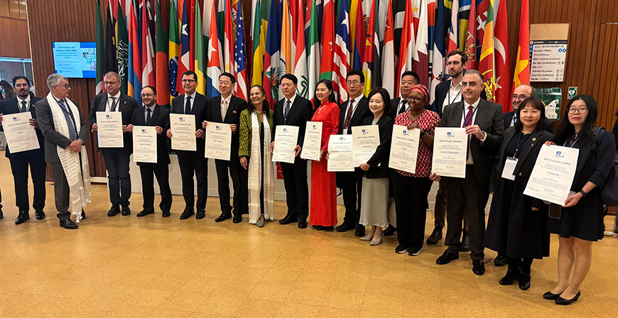 Costa Quebrada recibe en Paris el Certificado como Geoparque Mundial de la UNESCO