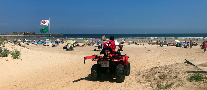Cruz Roja Cantabria ha realizado ms de 2.600 intervenciones en las playas desde que comenz el verano