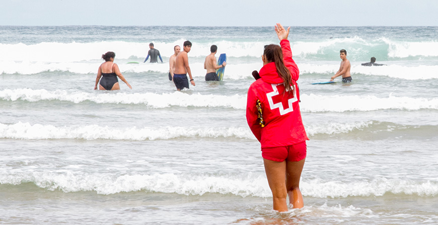 Cruz Roja ha atendido este verano a ms de 4.500 personas en las playas vigiladas de Cantabria