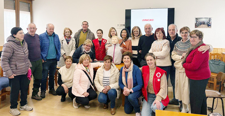 Cruz Roja imparte un taller de primeros auxilios en distintos centros sociales de la comarca