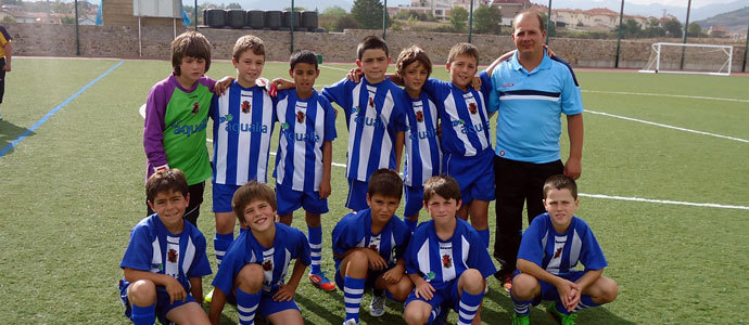 Cuatro victorias en los siete partidos del ftbol base del CD Naval