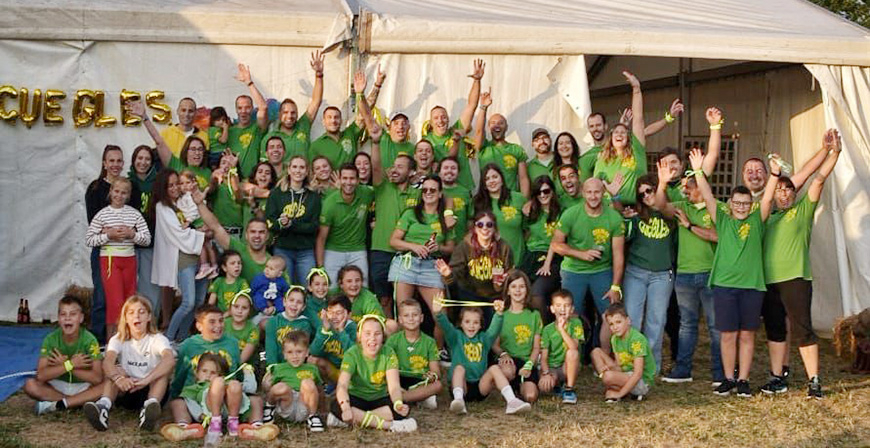 Los Cuegles celebran 25 aos de amistad