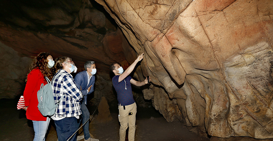 Las cuevas y centros culturales de Cantabria se abren de nuevo al pblico