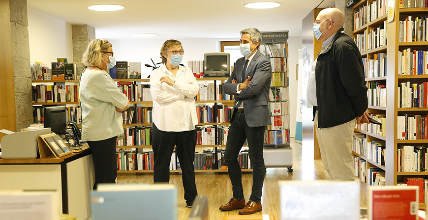 Cultura pone en marcha 'Un verano en la biblioteca' como punto de encuentro entre los escritores y el pblico