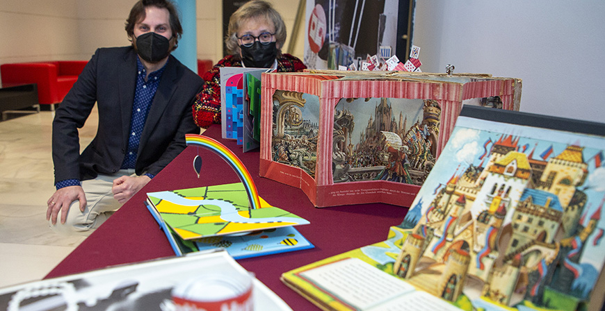 Cultura presenta la exposicin itinerante 'Libros en Movimiento' sobre ejemplares Pop-up y otros desplegables