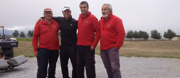 David Bustamente disfrut del campo de golf de Nestares