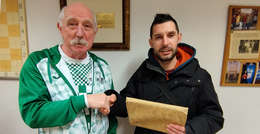 David Guti�rrez se impone en el Social de Navidad 'Pacopa 25' del Club de Ajedrez Campoo
