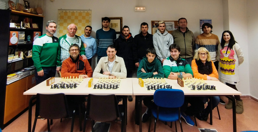 David Guti�rrez se impone en el Social de Navidad 'Pacopa 25' del Club de Ajedrez Campoo