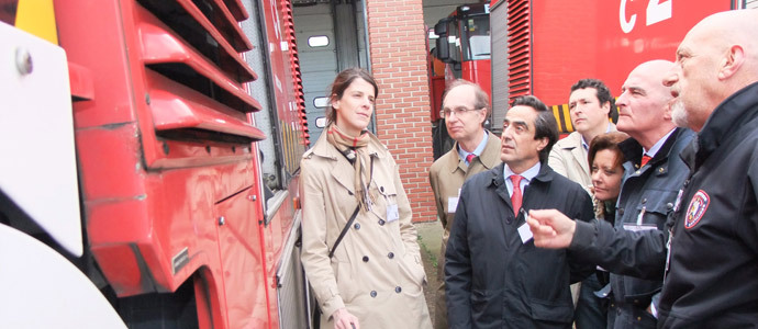 Una delegacin del Parlamento de Cantabria visit el Aeropuerto de Parayas