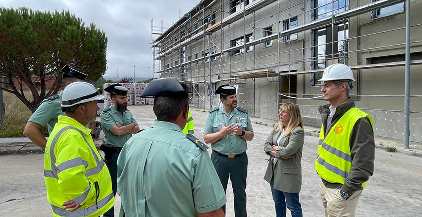 La Delegada del Gobierno visita las obras del cuartel de la Guardia Civil de Reinosa, presupuestadas en 2,3 millones de euros