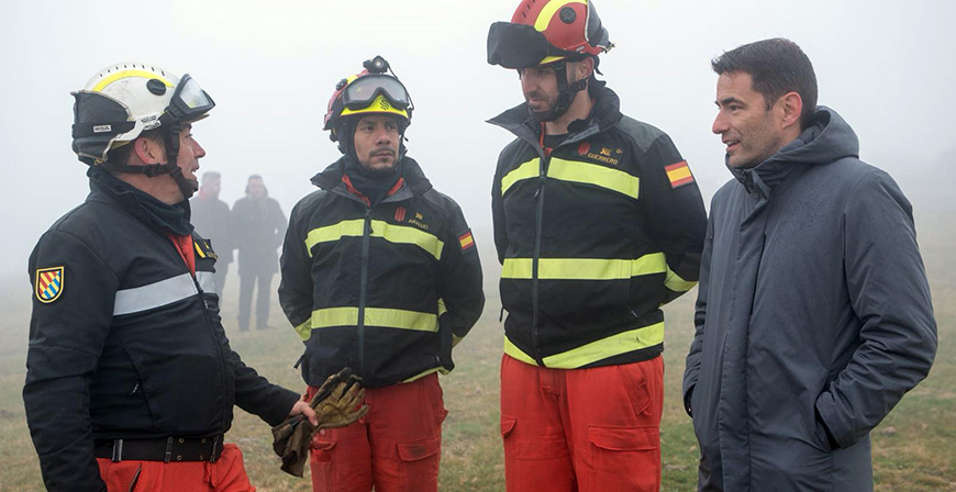 El delegado del Gobierno traslada a la UME el reconocimiento de los c�ntabros y destaca su formaci�n continua  