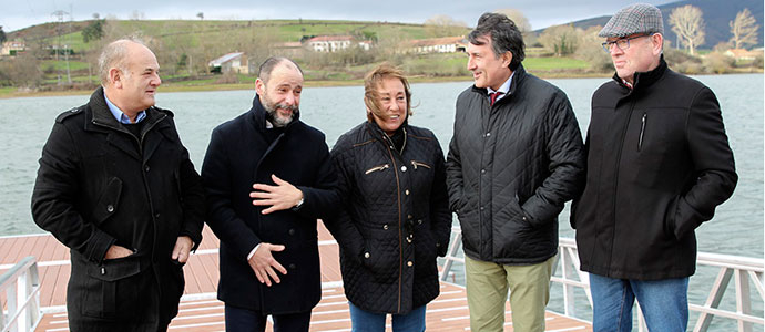 Deporte invierte ms de 60.000 euros en la instalacin de un pantaln para la prctica del remo en el pantano del Ebro