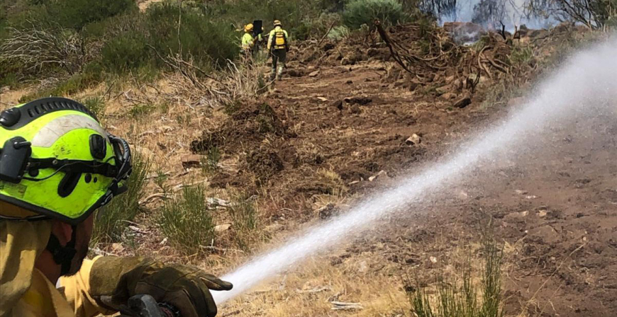 Desarrollo Rural apela a la responsabilidad de los sindicatos ante el trabajo del operativo de incendios y afirma que el desplegado en Len ha funcionado 