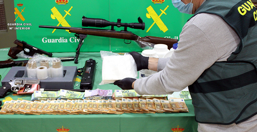 Desmantelada una organizacin criminal que introduca cocana mediante paquetera en Cantabria 