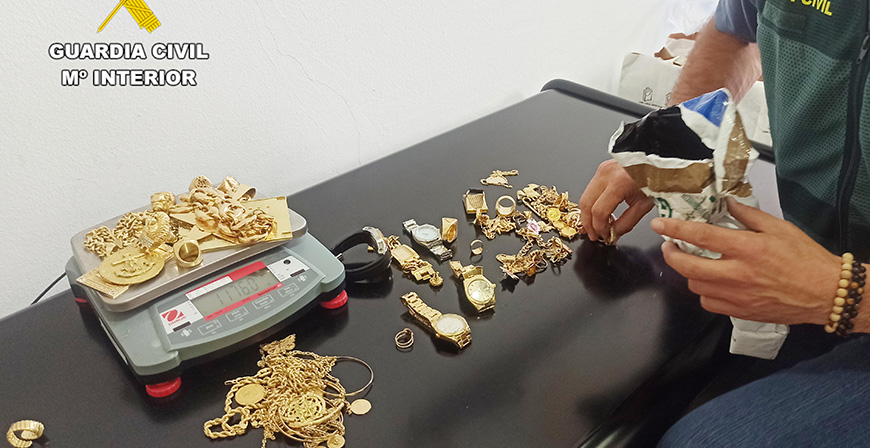 Desmantelado en Cantabria un clan familiar que blanque� m�s de 1,5 millones de euros procedentes de drogas y armas 