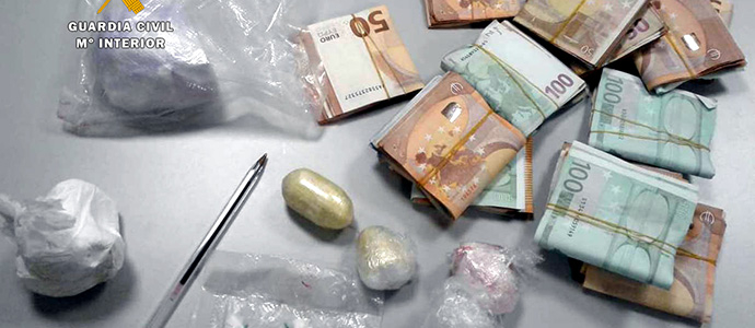 Desmantelado un punto de distribucin de droga en un piso de Laredo