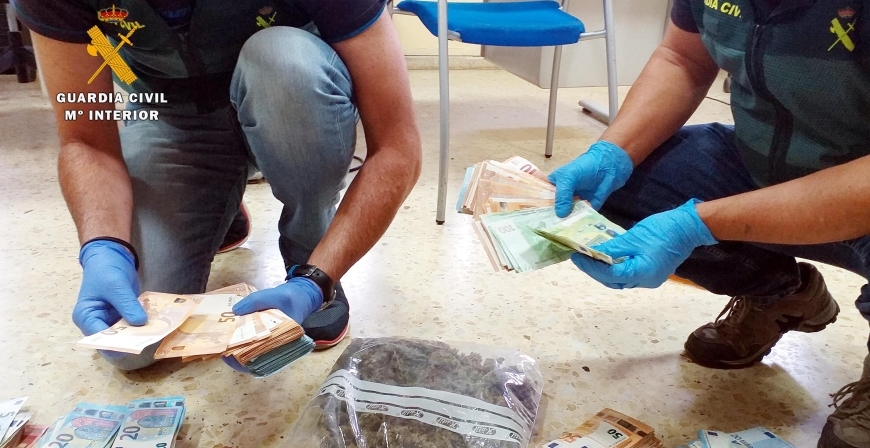 Desmantelan un grupo criminal que utilizaba una asociacin cannabica para la venta de estupefacientes