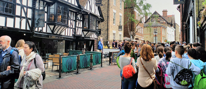 Destino: Inglaterra