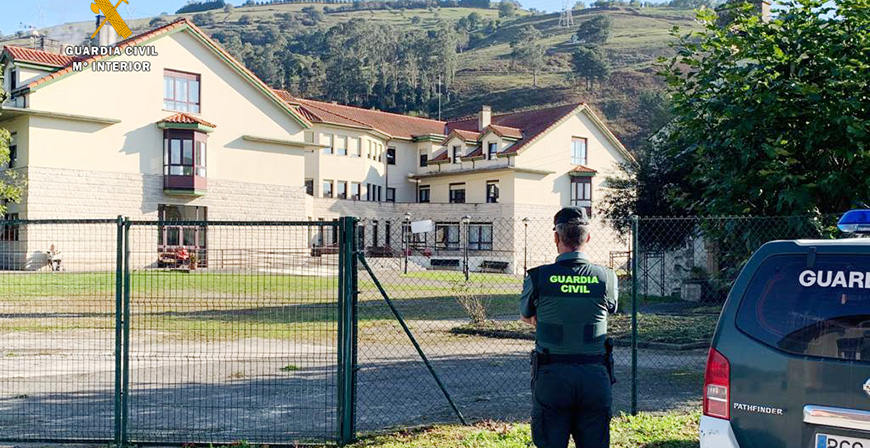 Detenida una auxiliar de una residencia por un delito de robo con violencia