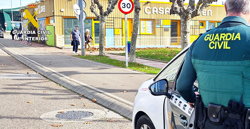 Detenida como presunta autora del hurto de 8.500  en joyas en la vivienda de una mujer de 84 aos donde trabajaba como empleada domstica