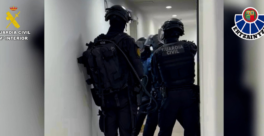Detenida una red con capacidad para transportar hasta seis toneladas de cocana al ao por toda Europa en dobles fondos