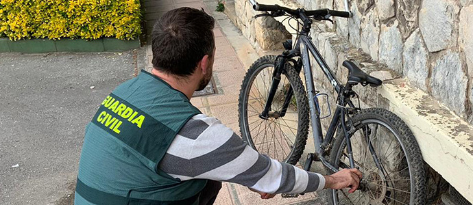 Detenido el presunto autor de 12 robos con fuerza principalmente en bares