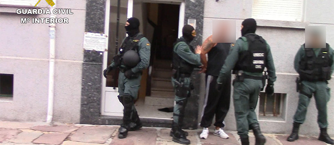 Detenido en Reinosa el presunto autor de los robos con violencia cometidos en Los Corrales y Puente San Miguel
