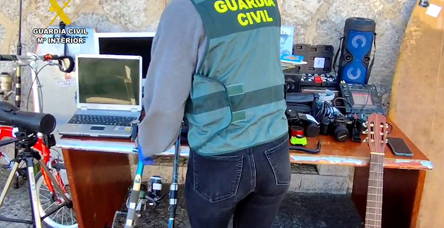 Detenidos los presuntos autores de al menos once robos en viviendas