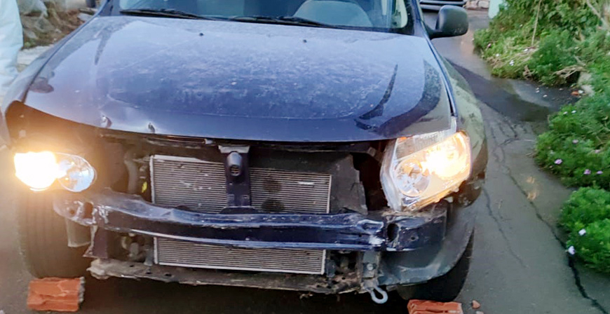Detenidos tres menores por robar un vehculo, embestir a otro coche y darse a la fuga