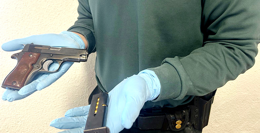 Detenido un hombre con una pistola que era buscado por una agresi�n con arma blanca