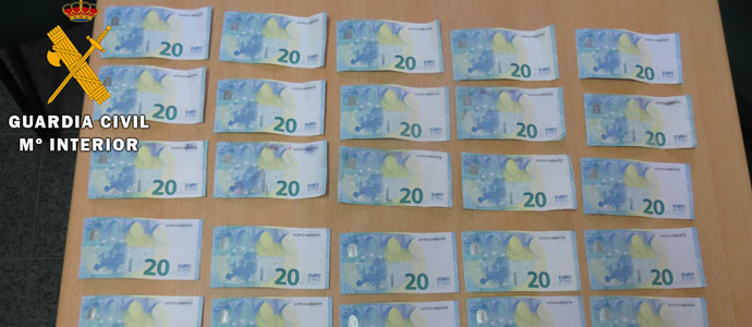 Detienen a dos personas, que actuaban en la comarca de Aguilar, por falsificar billetes
