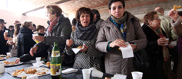 Devocin, tradicin y orejuelas en Mataporquera