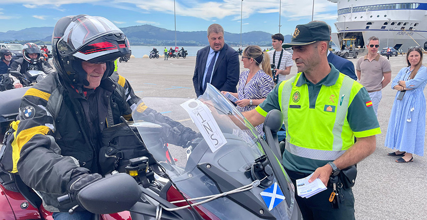 La DGT y la Guardia Civil lanzan una campaa de seguridad vial para 20.000 motoristas britnicos en Santander