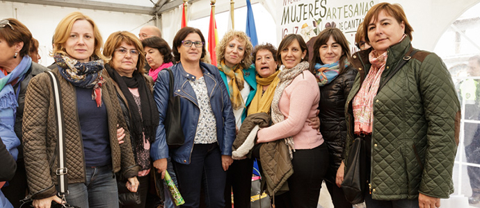 Daz Tezanos pone de relieve el papel de las mujeres rurales como 