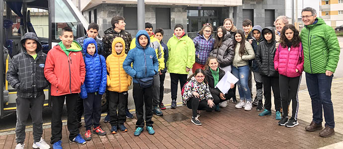Diecinueve jvenes participan en el campamento organizado por Campoo de Enmedio