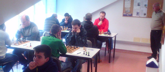 Doble derrota para el Club de Ajedrez Campoo