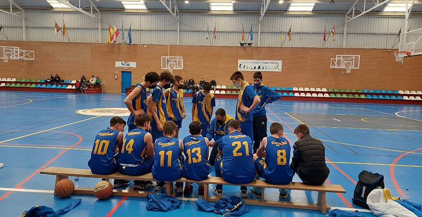 Dos derrotas y una victoria para los equipos de baloncesto de Enmedio